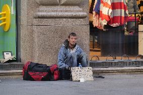 Nearly 10% In Absolute Poverty In Milan - Italy