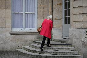 Marine Le Pen Meets PM Lecornu - Paris