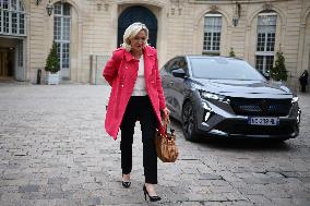 Marine Le Pen Meets PM Lecornu - Paris