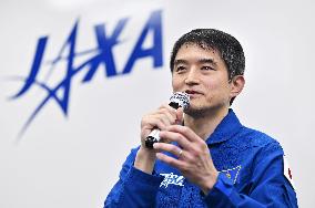 Astronaut Onishi meets press in Tokyo