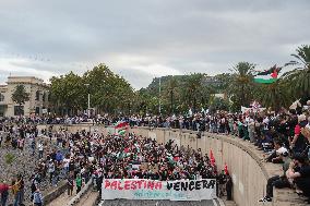 Rally In Barcelona Supports Global Sumud Flotilla - Spain