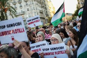 Rally In Barcelona Supports Global Sumud Flotilla - Spain