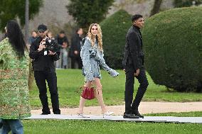 PFW Loewe Outside Arrivals