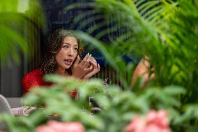 Alexander Albon And Girlfriend Lily Muni He At Singapore Grand Prix
