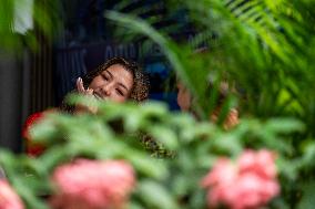 Alexander Albon And Girlfriend Lily Muni He At Singapore Grand Prix