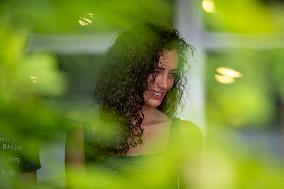 Carlos Sainz And Girlfriend Rebecca Donaldson At Singapore Grand Prix