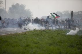 Protesters Clash With Police At General Strike - Milan
