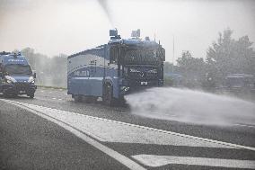 Protesters Clash With Police At General Strike - Milan