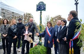 Inauguration of The Place Du Pont Neuf Christo and Jeanne Claude - Paris