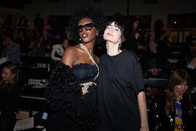 PFW - Vaillant Front Row