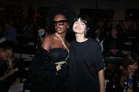 PFW - Vaillant Front Row