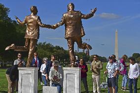 Trump-Epstein statue erected again in Washington