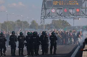 General Strike For the Global Sumud Flotilla - Bologna
