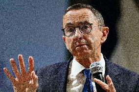 Bruno Retailleau During Meeting for Partial Legislative Elections - Montauban