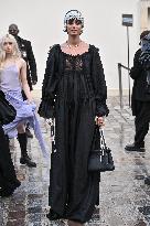 PFW Ann Demeulemeester Outside Arrivals