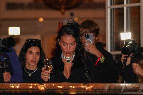 PFW - Georgina Rodriguez Spotted At Shangri-La Paris Hotel