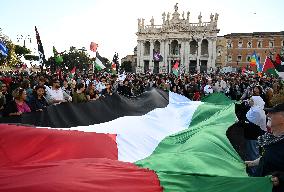 Massive Pro-Palestine Rally - Rome