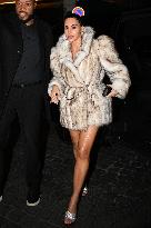 PFW - Kim Kardashian Arrives At Le Sienna Restaurant