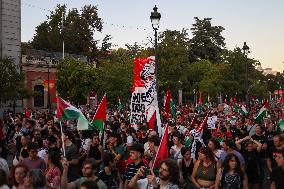 Demonstration in Support of Palestine Across Spain