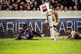 TOP 14: UNION BORDEAUX BEGLE VS LOU RUGBY (LYON)