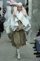 PFW - Comme Des Garcons Runway