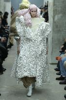 PFW - Comme Des Garcons Runway