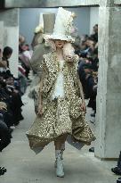 PFW - Comme Des Garcons Runway