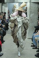 PFW - Comme Des Garcons Runway