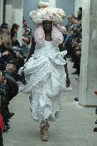 PFW - Comme Des Garcons Runway