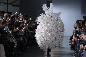 PFW - Noir Kei Ninomiya Runway