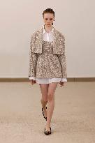 PFW - Giambattista Valli Runway