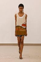 PFW - Giambattista Valli Runway