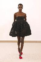 PFW - Giambattista Valli Runway