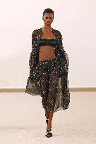 PFW - Giambattista Valli Runway