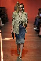 PFW - Elie Saab Runway