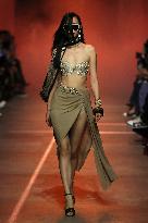 PFW - Elie Saab Runway