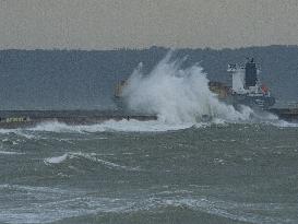 Storm Amy Hits France - Le Havre