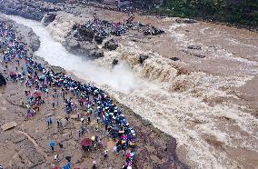 Yellow River Hukou Waterfall