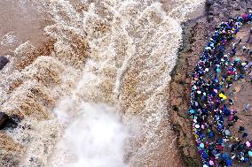 Yellow River Hukou Waterfall