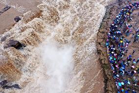 Yellow River Hukou Waterfall