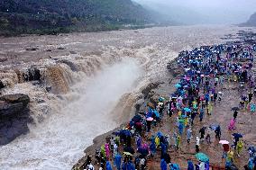 Yellow River Hukou Waterfall