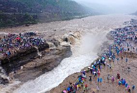 Yellow River Hukou Waterfall