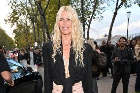 PFW Chloe Outside Arrivals