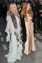 PFW Chloe Outside Arrivals