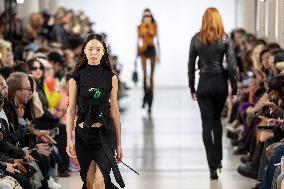 Runway Ottolinger Womenswear - PFW