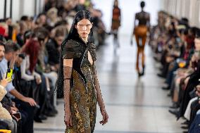 Runway Ottolinger Womenswear - PFW
