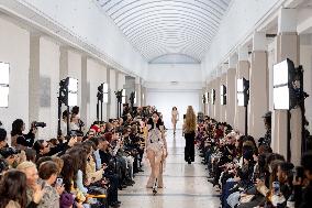 Runway Ottolinger Womenswear - PFW