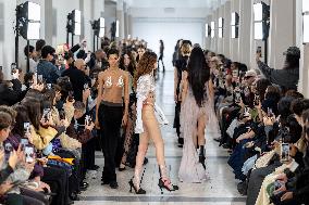 Runway Ottolinger Womenswear - PFW