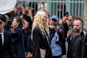 PFW - Chloe Outside Arrivals