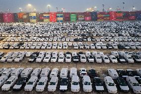 Nanjing Port Vehicles Export